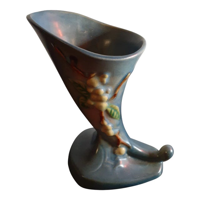 Vintage Roseville Pottery Cornucopia Bud Vase. For Sale