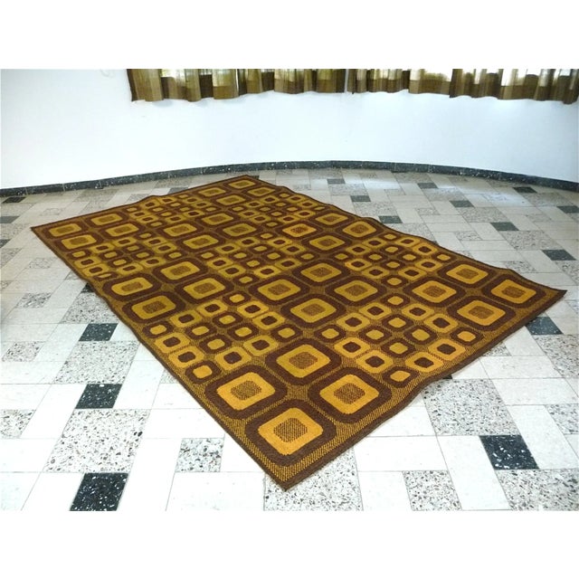 German Op-Art Rug with Abstract Graphic Pattern from Magura, 1960s For Sale - Image 14 of 14