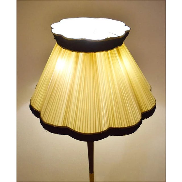 Floor Lamp in Mahogany & Brass, 1950s For Sale - Image 4 of 11