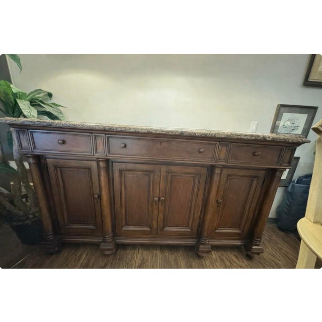 Thomasville Fredericksburg Marble Top Mahogany Credenza / Buffet – Classic Traditional With Fluted Columns For Sale - Image 10 of 10