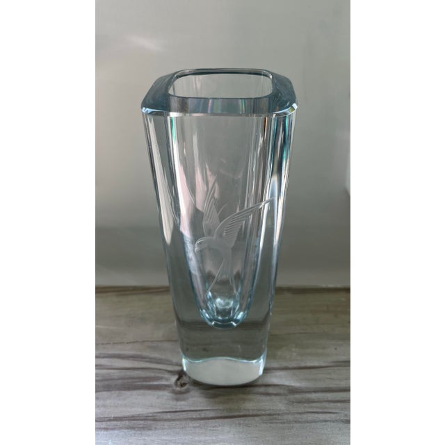 1960s Strombergshyttan Etched Hummingbird Art Glass Vase-Sweden For Sale - Image 9 of 10