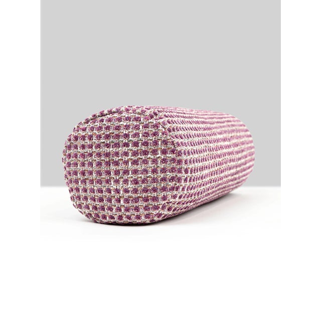 Performance fabric never looked chicer with our Heatherton woven. Featuring 14 fashionable colorways in recycled acrylic...