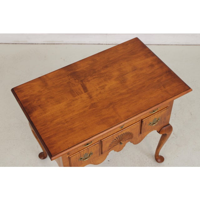 Eldred Wheeler Tiger Maple Lowboy Dressing Table For Sale - Image 9 of 18