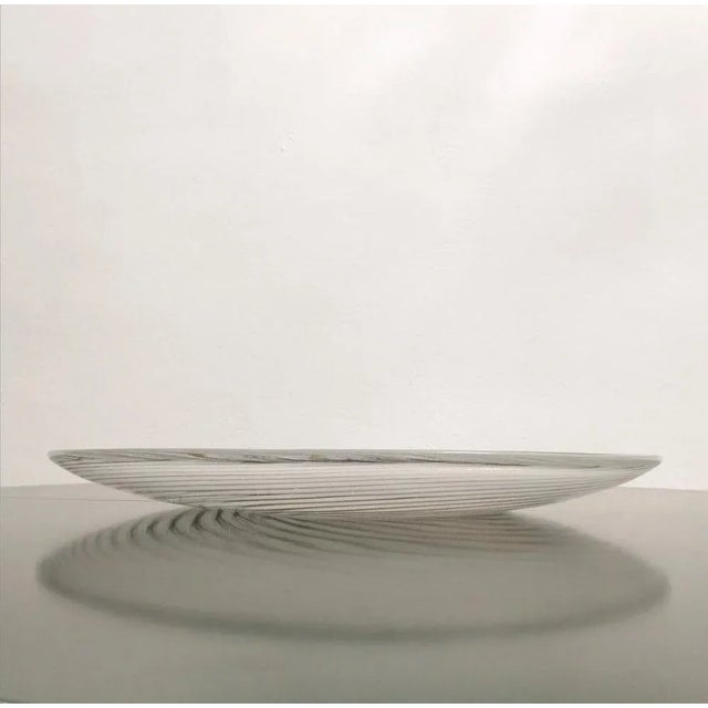 1970s Centerpiece in White and Gold Transparent Murano Glass from Salviati Italia, 1970s For Sale - Image 5 of 11