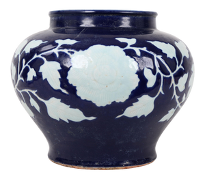 16th Century Chinese Ming Dynasty Blue Glaze White Flower Jar