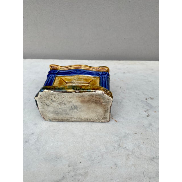 19th Century French Majolica Dog on a Chimney Money Bank For Sale In Austin - Image 6 of 6