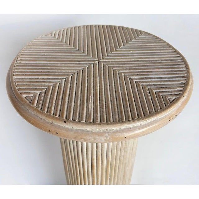 1980s Coastal Chic Vintage Split-Reed Whitewashed Pedestal Column For Sale - Image 5 of 6