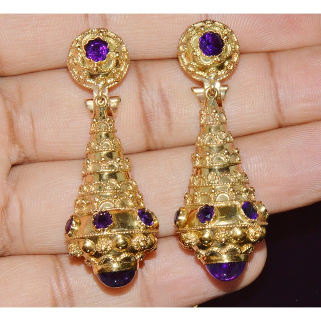 Etruscan Revival Late 19th Century Gorgeous Italian Etruscan Revival 18k 750 Solid Gold Amethyst Dangle Chandelier Earrings For Sale - Image 3 of 13