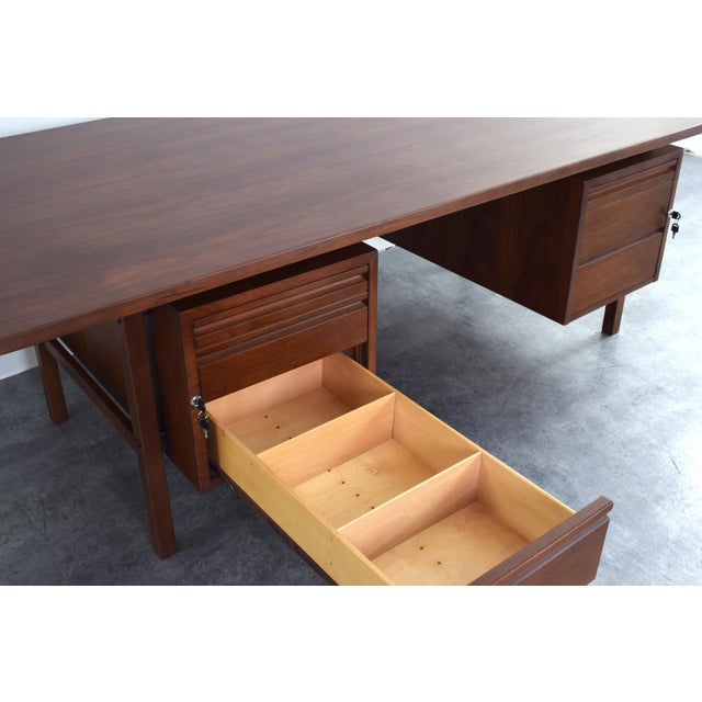 Large Mid-Century Modern American Walnut Executive Desk, 1970s For Sale - Image 14 of 18