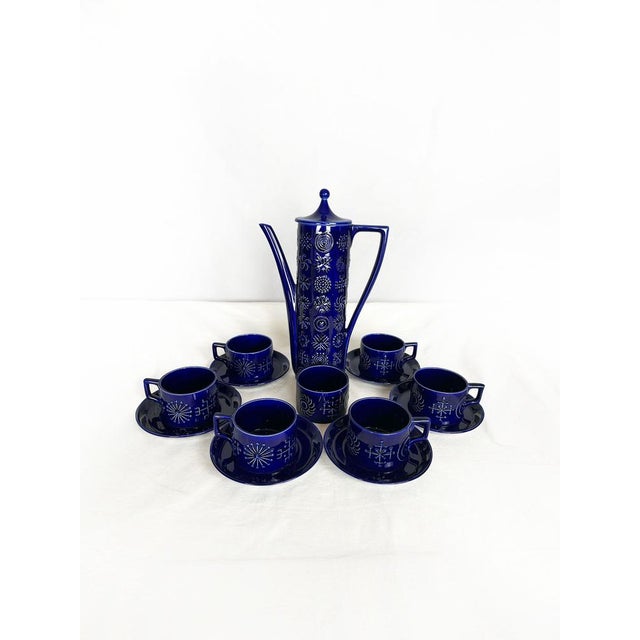 Mid-Century Modern Vintage Portmeirion Totem Coffee Service in Deep Blue Ceramic by Susan Williams-Ellis, 1966, Set of 15 For Sale - Image 3 of 18