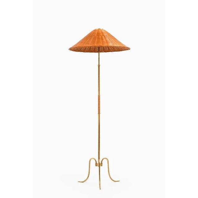 Height Adjustable Floor Lamp in Brass, Woven Cane and Rattan Shade, 1940s For Sale - Image 4 of 13