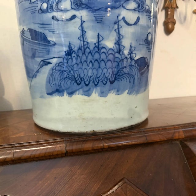Antique 1950s Traditional Qing Dynasty Style Chinese Porcelain Vase For Sale - Image 9 of 13