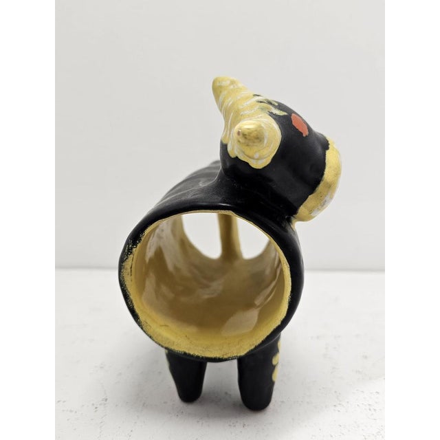 1960s Vintage Cow Figurine Napkin Holder from Illés Ceramic, 1960s For Sale - Image 5 of 11