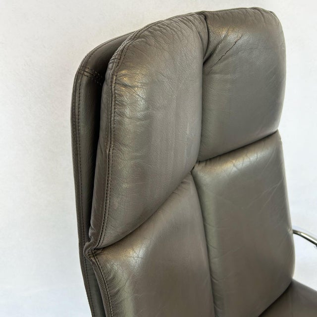 Animal Skin Vintage Cantilever Armchair in Chrome and Leather by Tim Bates for Pieff, 1970s For Sale - Image 7 of 14