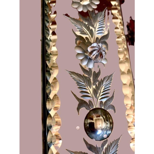 Antique Venetian Opulent Murano Glass Mirror with Engravings and Beveled Edges, 1920s For Sale - Image 6 of 11