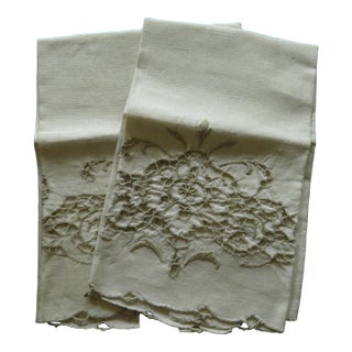 Set 2 Vintage Linen Madeira Cutwork Guest Hand Towels Embroidered Antique Ivory For Sale
