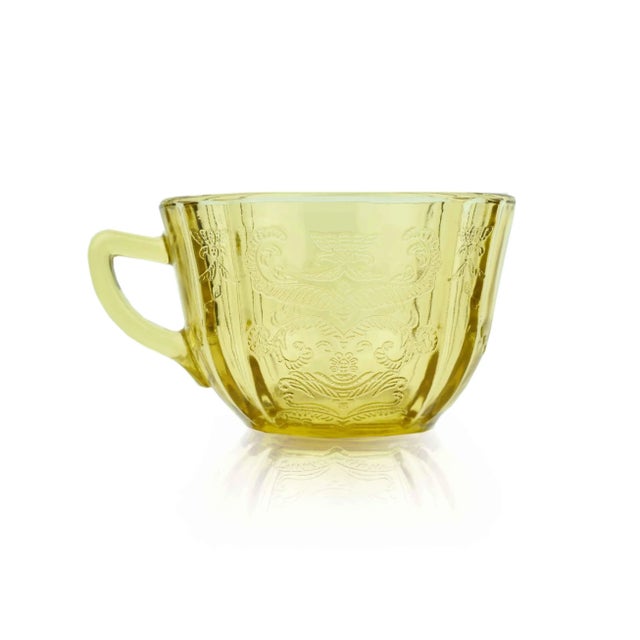 American Early 20th Century Yellow-Amber Madrid Pattern Federal Depression Glass Cups- Set of 6 For Sale - Image 3 of 5