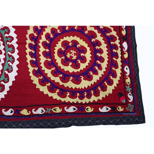 Vintage Hand Embroidered Suzani Wall Hanging, 1920s For Sale - Image 16 of 18