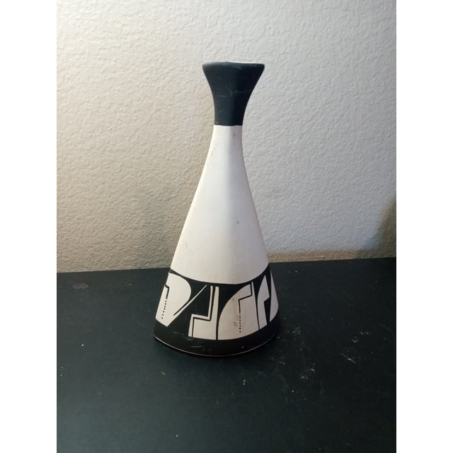 1970s Signed 1970s Ute Mountain Indian Pottery Folk Art Vase For Sale - Image 5 of 8