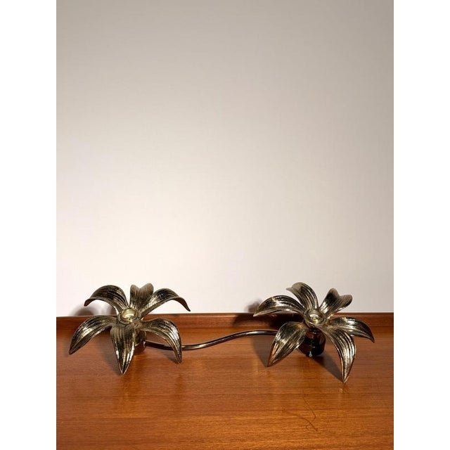 Vintage Floral Wall Lamp in Brass For Sale - Image 5 of 5