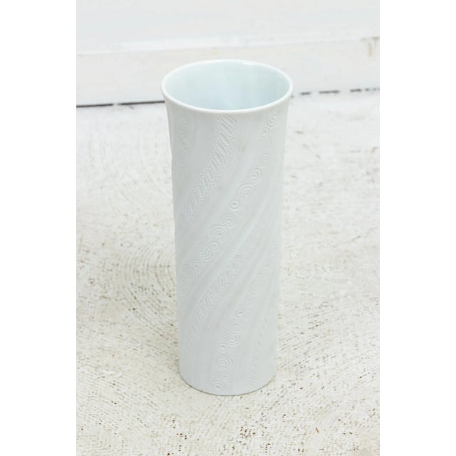 1960s White Bavarian Vases - Set of 3 For Sale - Image 4 of 4