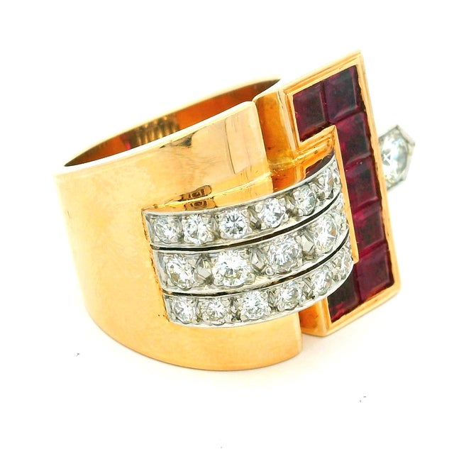 Art Deco Retro 18k Gold Ruby and Diamond Tank Ring, Circa 1940s, Size 8 For Sale - Image 3 of 10