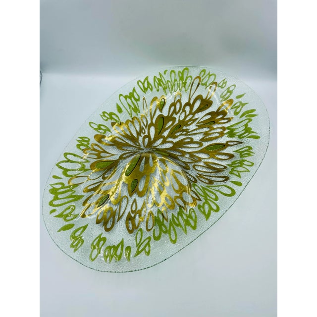 Pieces from the "Raindrops" pattern/collections of Dorothy Thorpe are among the rarest, having had the smallest and...