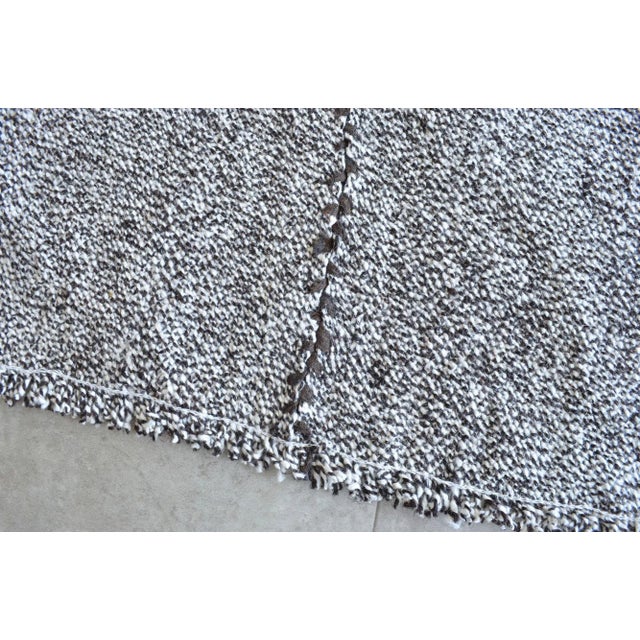 Textile 1960s Vintage Flat Weave Turkish Kilim Rug. Solid Gray Goat Hair Area Rug 7'2" X 9'2" For Sale - Image 7 of 9