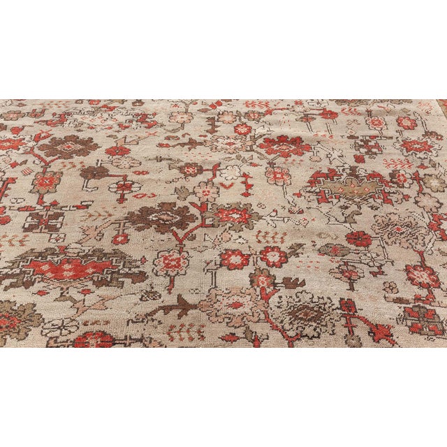 Early 20th-Century Turkish Ghiordes Rug For Sale In New York - Image 6 of 8