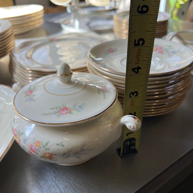 Eggshell 1970s Gorgeous Collection of Ceramic Eggshell Nautilus Plates and Serving Pieces- Set of 77 For Sale - Image 8 of 12