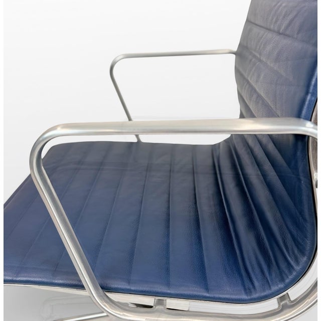 Eames Aluminum Group High-Back Executive Chair by Herman Miller - Blue Leather For Sale - Image 6 of 10