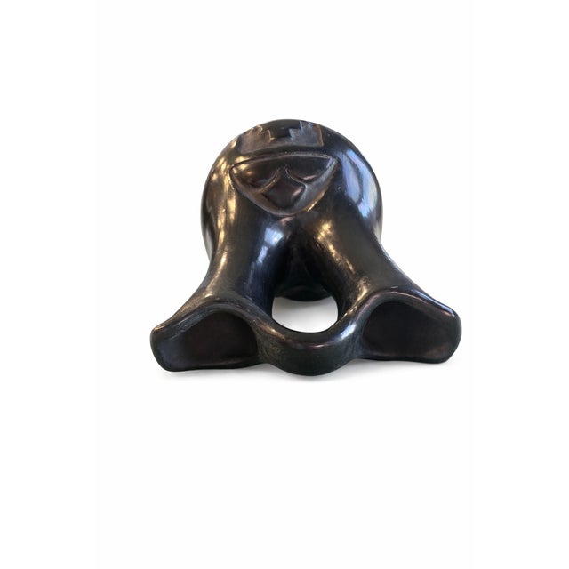 1960s Signed Rose Gonzalez San Ildefonso Pueblo Carved Blackware Pottery Jar – 8.5 For Sale - Image 4 of 7