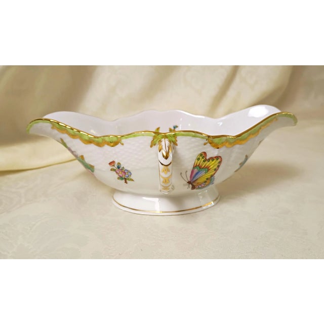 1980s Herend Queen Victoria Green 220 Vbo Double Spouted Sauce Gravy Boat Hungarian Porcelain For Sale - Image 9 of 13