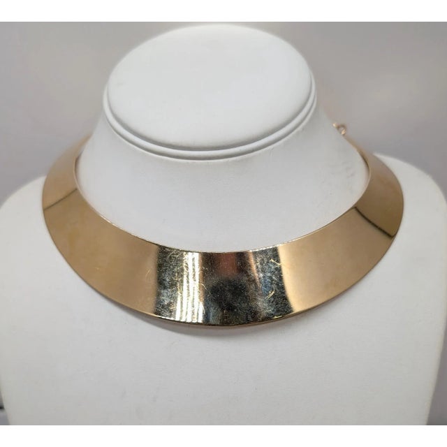 Metal Vintage 1971 Signed Crown Trifari Goldtone Collar Necklace For Sale - Image 7 of 7