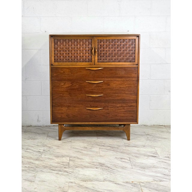 Stunning Lane Perception Gentlemans Chest Now Available & Ready For Your Home. The Basketweave Accents On The Doors & The...