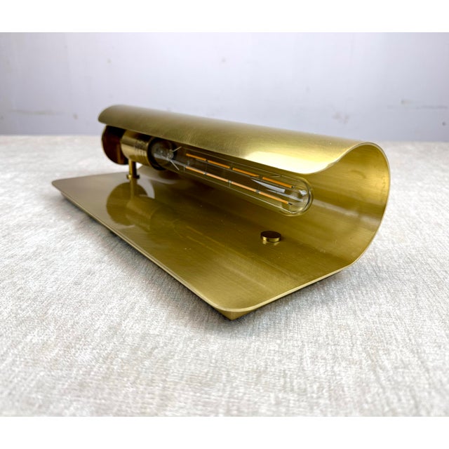 Hudson Valley Lighting Modernist Brass “Accord” Wall Sconce by Hudson Valley Lighting For Sale - Image 4 of 10