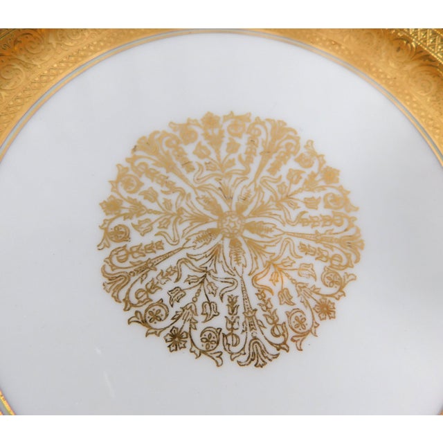 Traditional 1960s Black Knight Gold Encrusted Salad Plate in Blk190 For Sale - Image 3 of 4