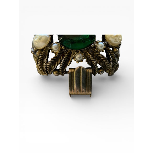 Traditional Vintage Victorian Revival Style Link Bracelet With Green Faux Gems and Imitation Pearls For Sale - Image 3 of 7