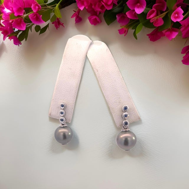 Tahitian Pearl & Sapphire Earrings 14k Gold 9.46 mm Certified For Sale - Image 11 of 11