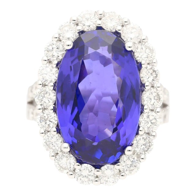 15.46 Carat Oval Cut Fine Tanzanite and Diamond Halo Ring in 18k White Gold With, Size 7 For Sale