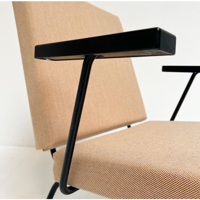 Metal Cream Gispen 1407 Armchair by Wim Rietveld, 1950s For Sale - Image 7 of 15