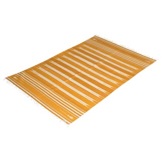 Daffodil Rug, 6x9, Yellow & White For Sale