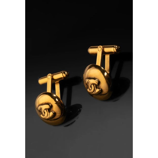 Vintage Gilded Metal Handle Buttons with Double C Logo No. 368 from Chanel, 1990s For Sale - Image 4 of 4