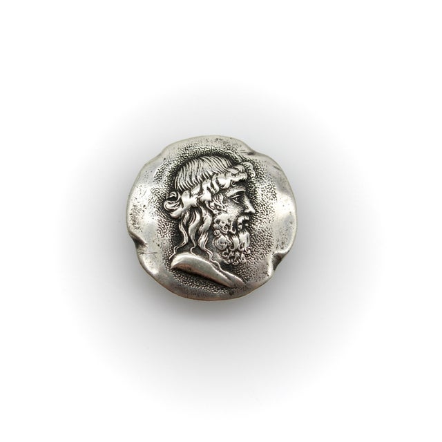 Victorian Late 19th Century Pair of Victorian George Shiebler Sterling Silver Homeric Cufflinks For Sale - Image 3 of 9