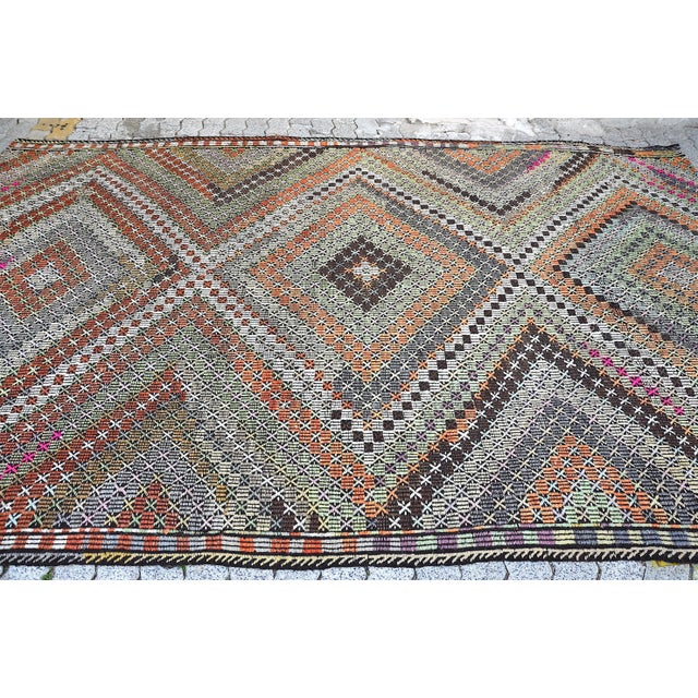 Orange 1960s Vintage Oversize Traditional Rug For Sale - Image 8 of 11