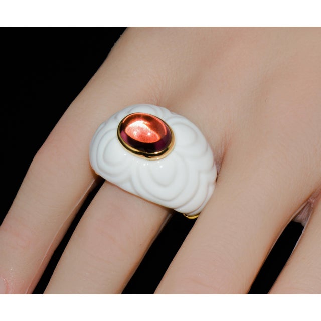 1990s Vintage Bvlgari Chandra Pink Tourmaline & White Porcelain Ring in 18k Yellow Gold – Size 7.5 For Sale - Image 5 of 18