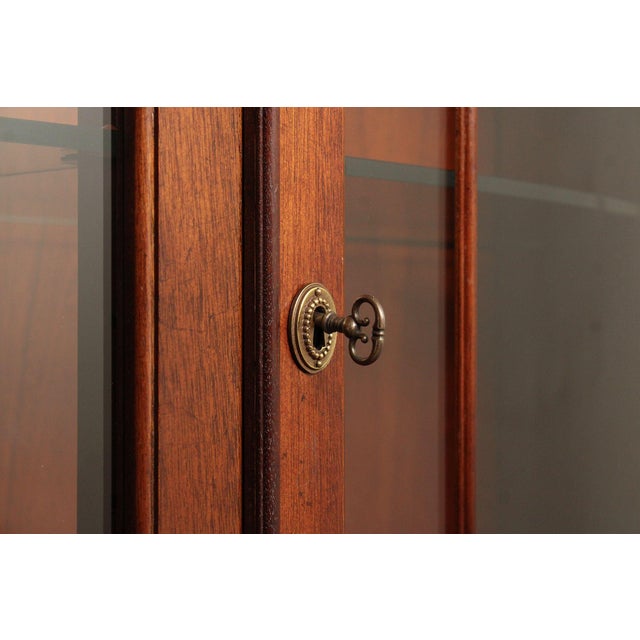 Baker Historic Charleston Collection Large Mahogany Bow Front China Cabinet For Sale - Image 10 of 18