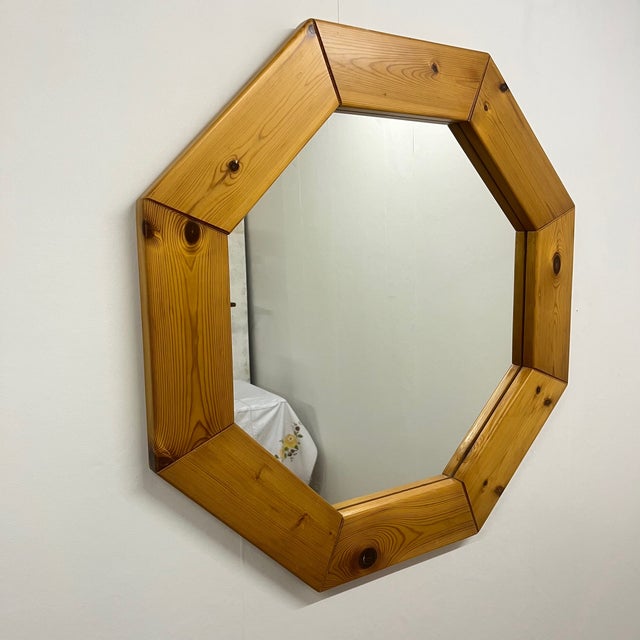 Large Scandinavian Style Octagonal Mirror in Pine, 1980s For Sale - Image 4 of 17