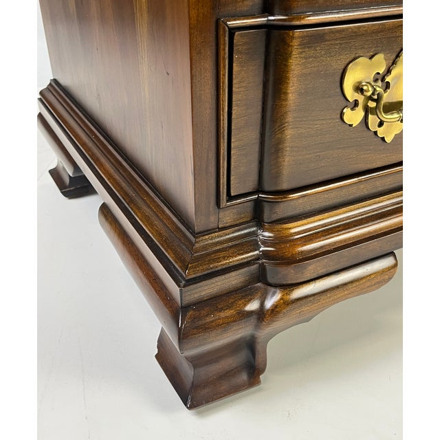 Vintage Chippendale Style Block-Front Solid Cherry Bachelor's Chest by Harden For Sale - Image 14 of 18
