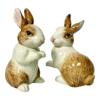 1980s Vintage Hollywood Regency Brown-Eyed Bunny Salt and Pepper Shakers - A Pair, Fitz & Floyd For Sale